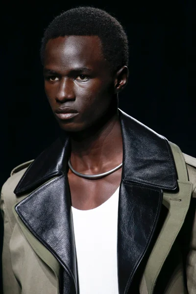 Look 29